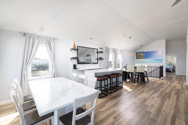 Nags Head Oceanfront Private Beach Access & Pool - image 37