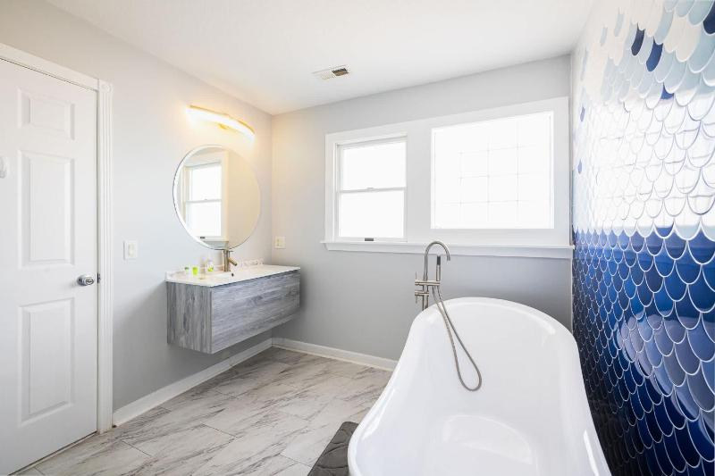 Nags Head Oceanfront Private Beach Access & Pool - image 46