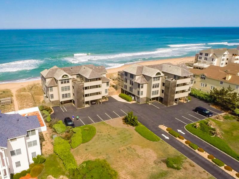 Four Sons of a Beach - KDH Scrimshaw Oceanfront Condo Ocean View Cargo Lift Flex Stays - image 39