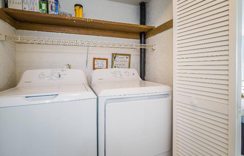 Four Sons of a Beach - KDH Scrimshaw Oceanfront Condo Ocean View Cargo Lift Flex Stays - image 33