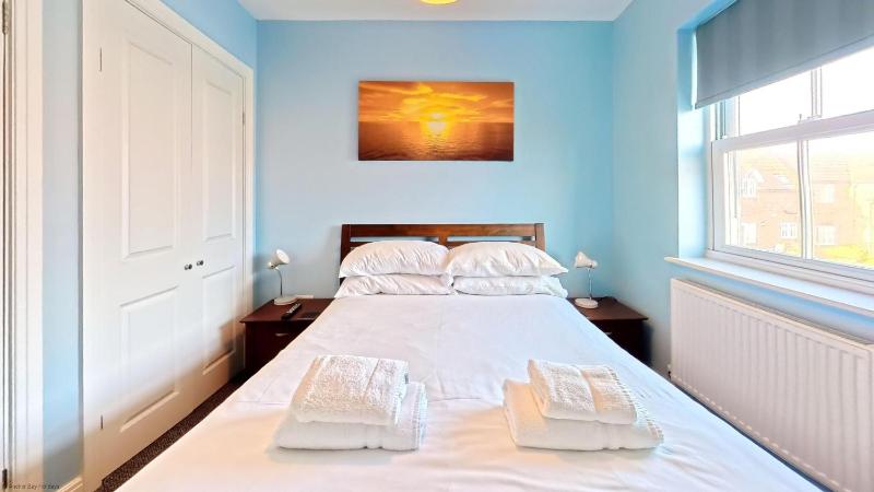 Greenwich Cottage - Part of the The Bay Filey Holiday Village with pool gym and direct beach access pub restaurant tennis and meadows walks - image 47
