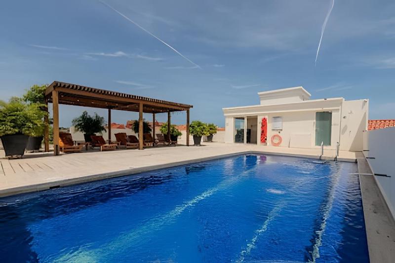 Colonial Elegance in Historic Center /Pool - image 3