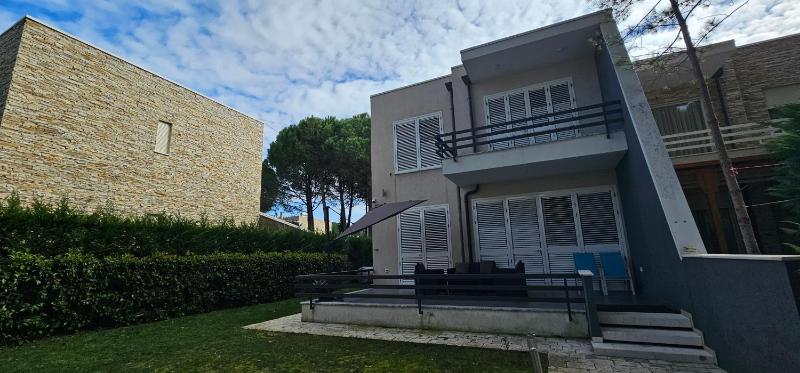 Sunset Bay Villa at Gjiri Lalzit Durres - image 1