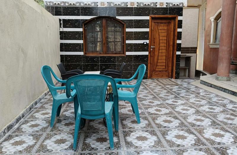 Blanco pyramids inn - image 3