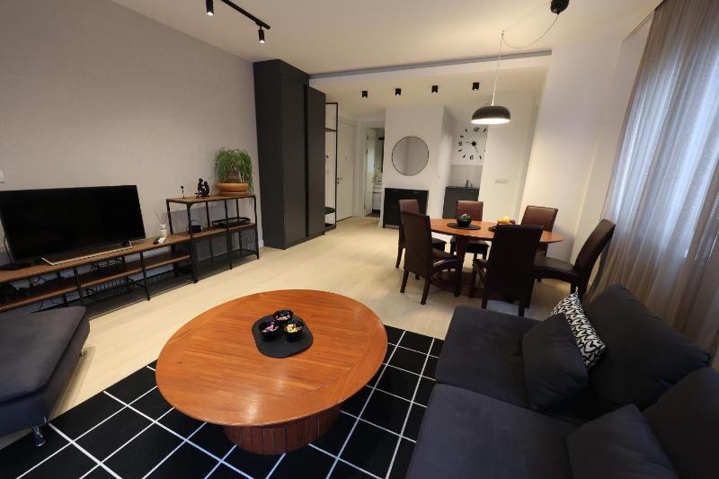 Modern apartment in the heart of Belgrade - image 2
