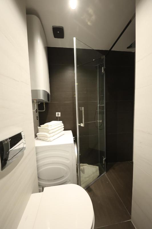 Modern apartment in the heart of Belgrade - image 10