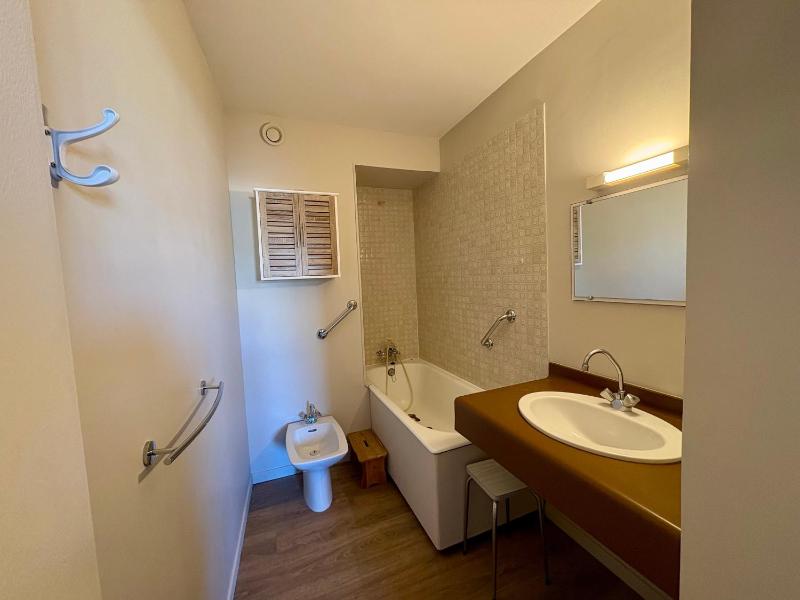 Appartement 2 chambres spacieux avec parking privé pour 6 personnes face à la mer - FR-1-323-333 - image 21