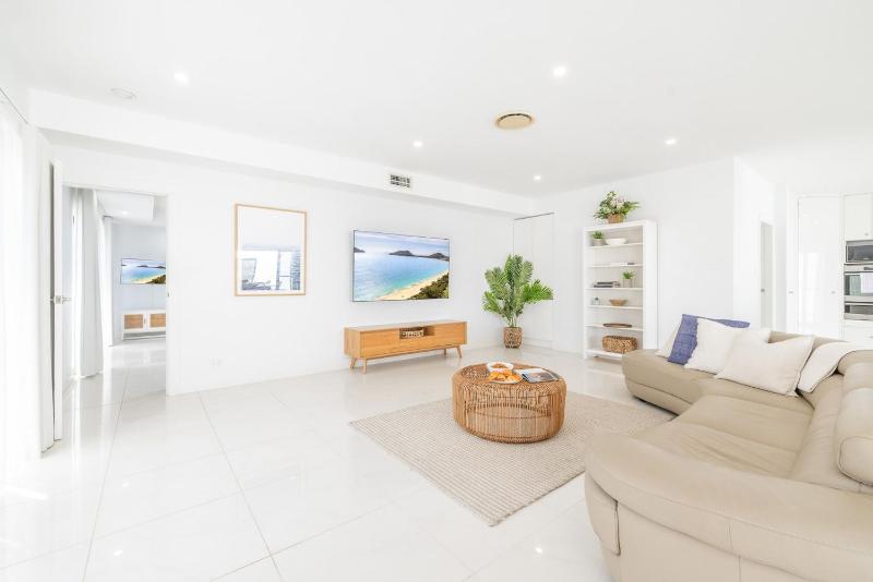 57 Tomaree Road House - Pool Air-con Wi-fi Boat Parking - image 22