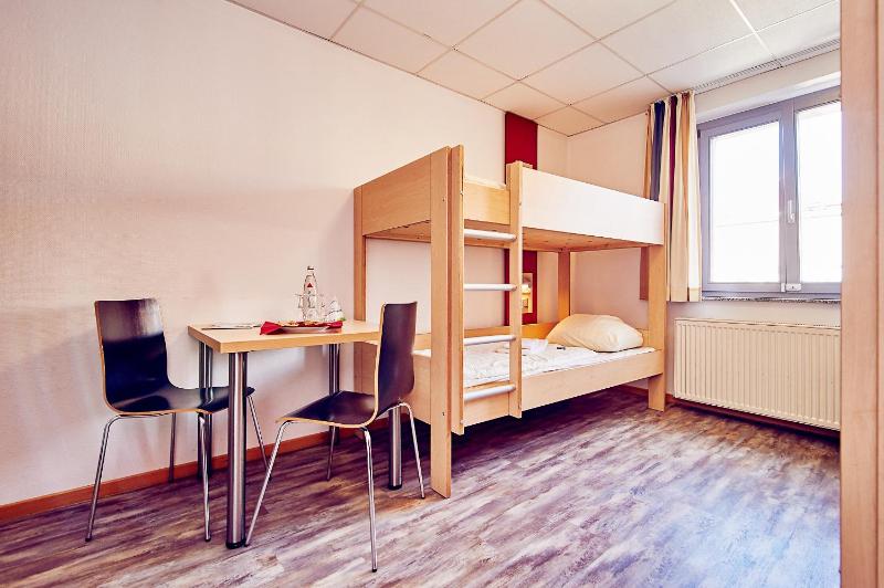 Triple Room image 4