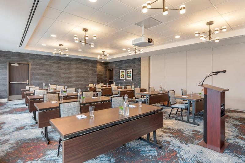 Cambria Hotel Denver Downtown RiNo - image 24