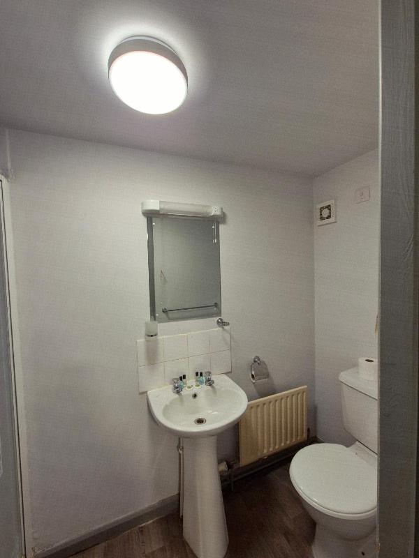 OYO Ivy Hotel - image 14