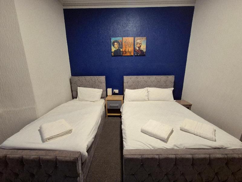 OYO Ivy Hotel - image 7