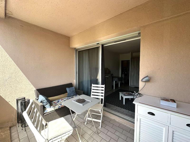 HYEALB - Studio pour 3 personnes sur le port d'Hyères - image 4
