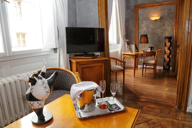 Hotel D'haussonville - image 41