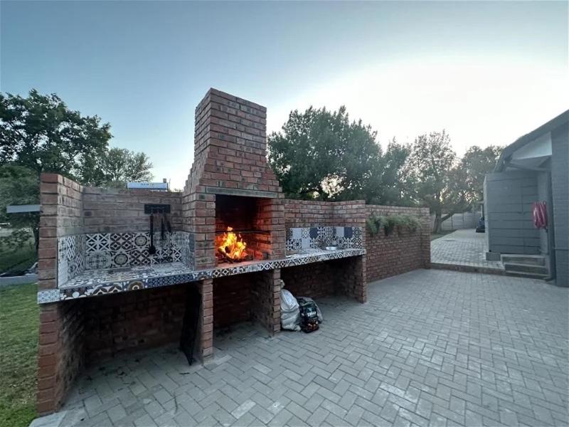 Spacious apartment with an outdoor fireplace - image 10