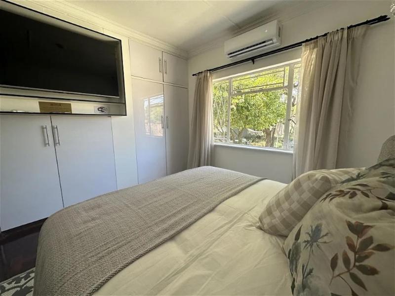 Spacious apartment with an outdoor fireplace - image 14