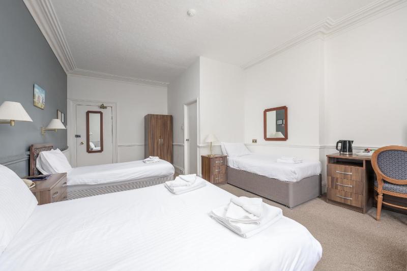 Abbey Lawn Hotel - image 20
