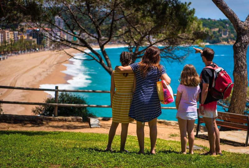 Vivalidays Lara - Fenals - LLoret de Mar - image 20