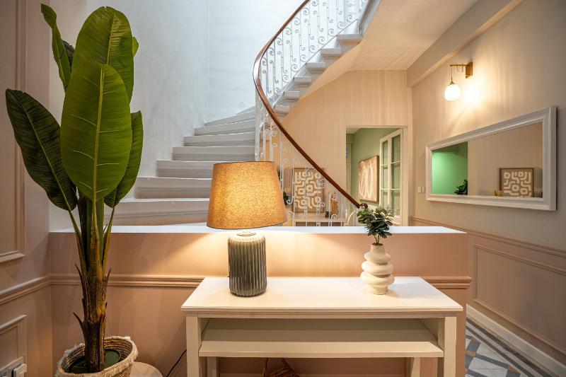 Sumptuous 2 bedrooms townhouse with large roof top terrace hot tub & sea view GOSTJ-2 - image 11