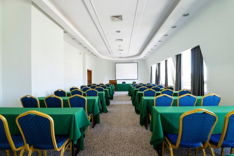 Ramada by Wyndham Plovdiv Trimontium - image 12