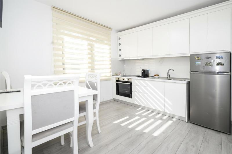 Blloku Central Apartments - image 11
