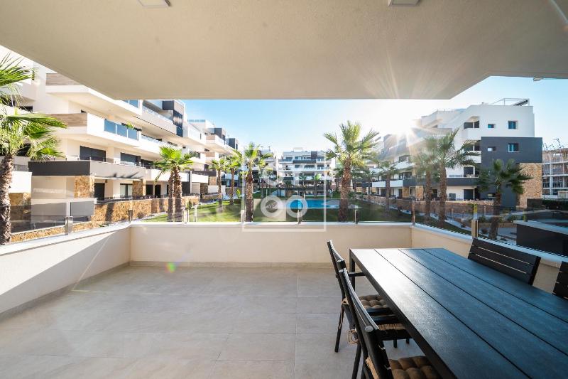 Orihuela Poolside Retreat High-end apt Pool views - by OYOOSTAYS - image 16