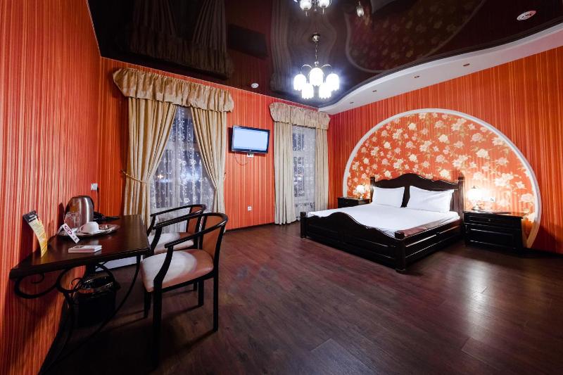 Deluxe Double Room image 1