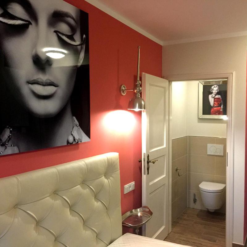 Double Room image 1