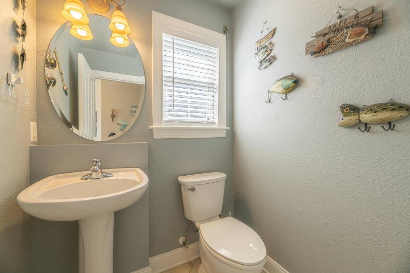 Dove Ocean - Old Nags Head Place 350 Yds to Beach Elevator Pool Hot Tub Outdoor Kitchen - image 12