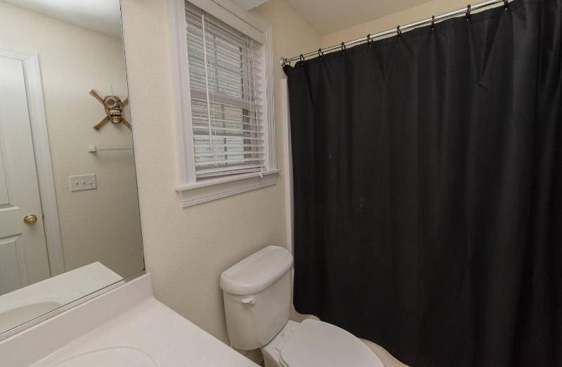 Dove Ocean - Old Nags Head Place 350 Yds to Beach Elevator Pool Hot Tub Outdoor Kitchen - image 9
