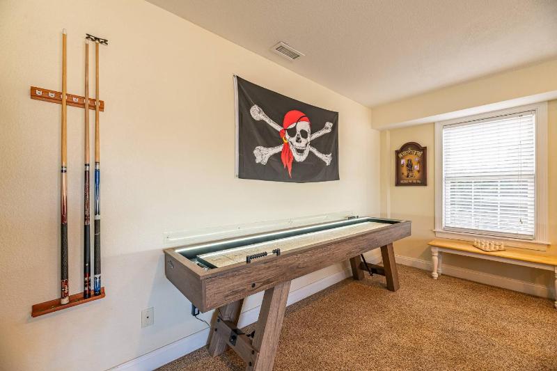 Dove Ocean - Old Nags Head Place 350 Yds to Beach Elevator Pool Hot Tub Outdoor Kitchen - image 49