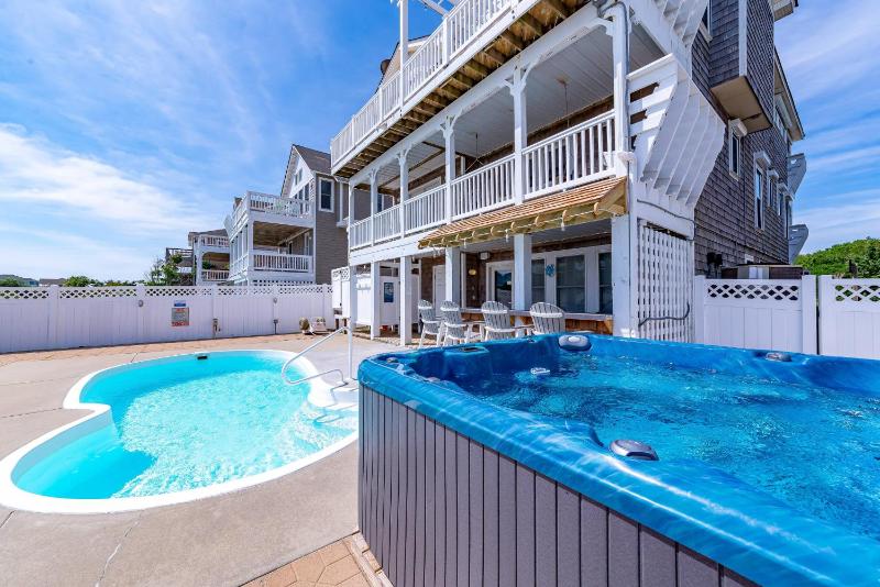Dove Ocean - Old Nags Head Place 350 Yds to Beach Elevator Pool Hot Tub Outdoor Kitchen - image 28