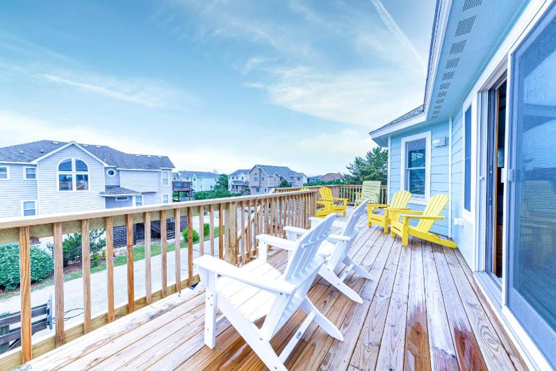 Blue Moon - Corolla Crown Point 240 Yds to Beach Hot Tub Pets OK Community Pool and Tennis - image 11