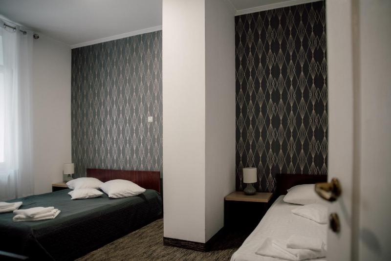 Carnival City Hotel Oradea - image 36