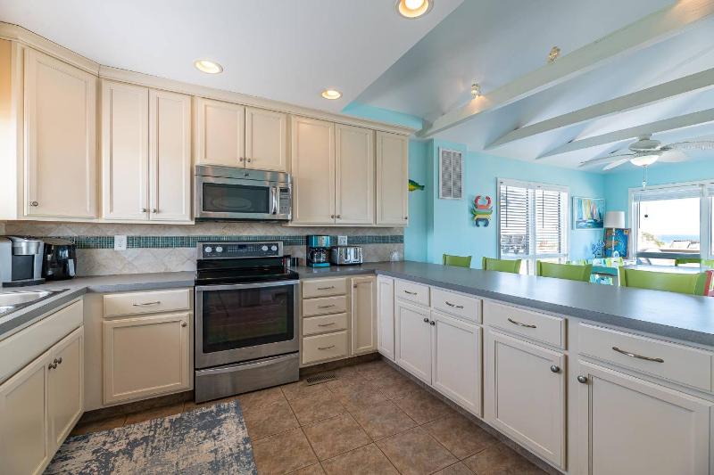 Sea II Views - S Nags Head MP 18.5 Expansive Ocean Views 100 Ft to Beach Flex Stays - image 18