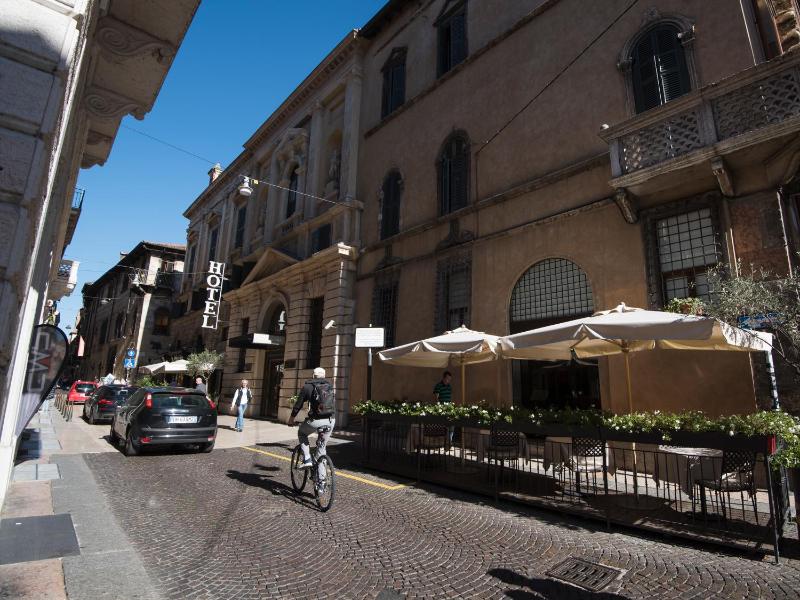 Italianflat - Rentroom 200mt to Arena - image 13