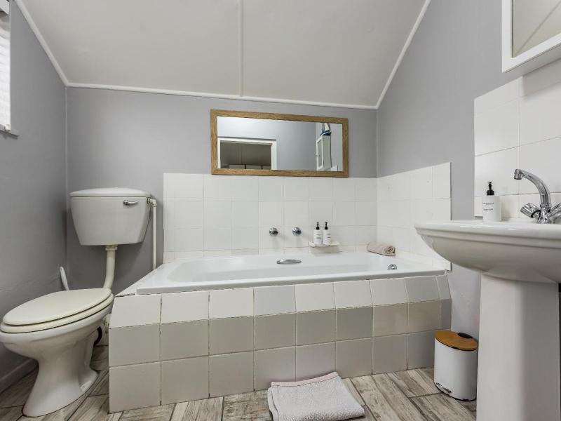 Lilla-Bett Self Catering Mossel Bay - image 14