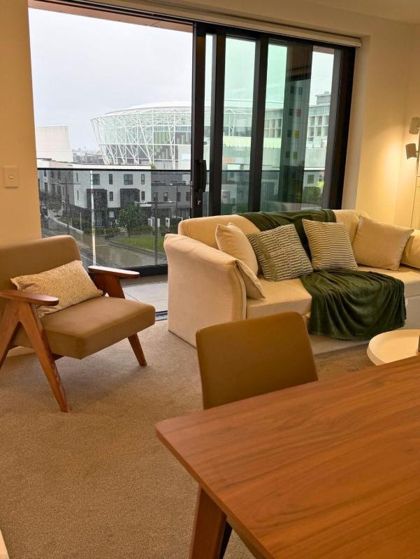 Brand-New 1BR Apartment near Te Kaha Stadium - image 6