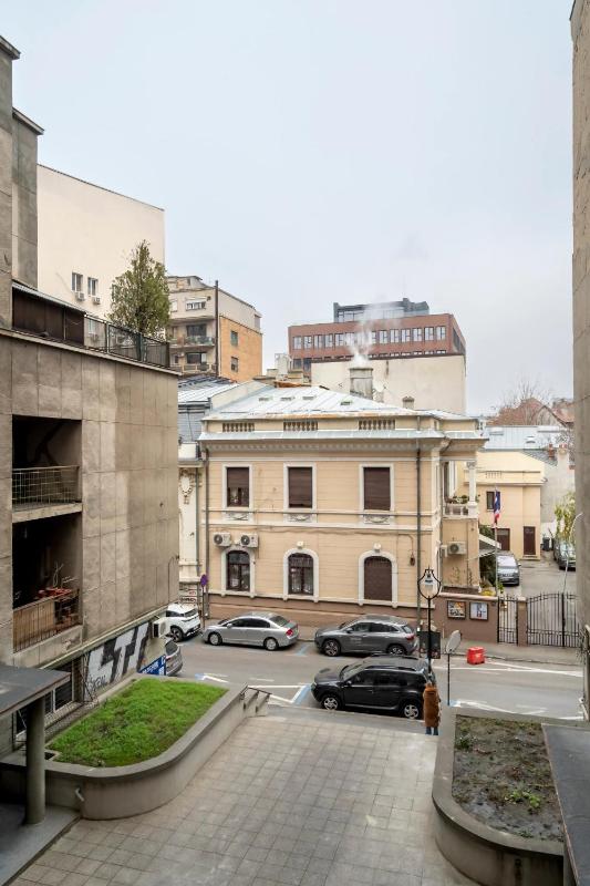 Gorgeous 2BR Retreat - Old Town & Calea Victoriei - image 11