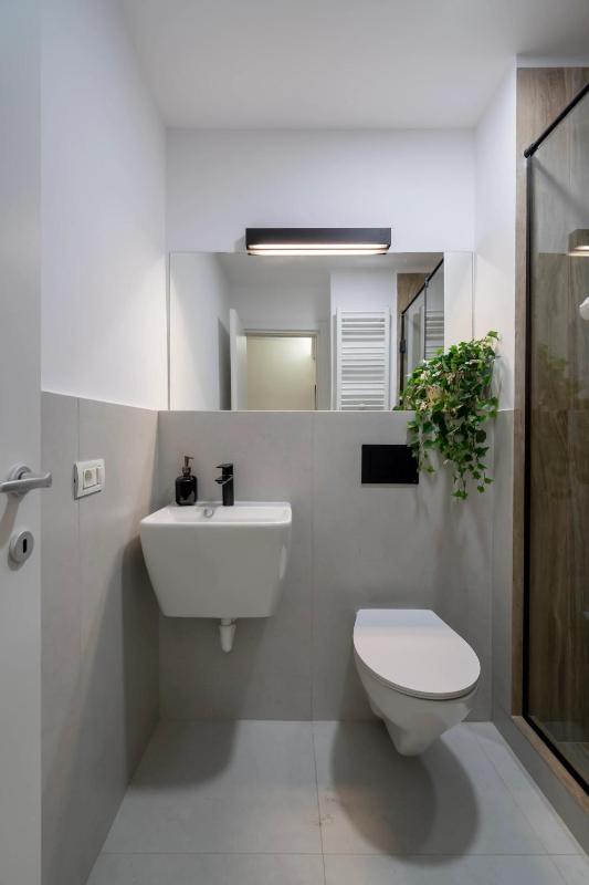 Gorgeous 2BR Retreat - Old Town & Calea Victoriei - image 4