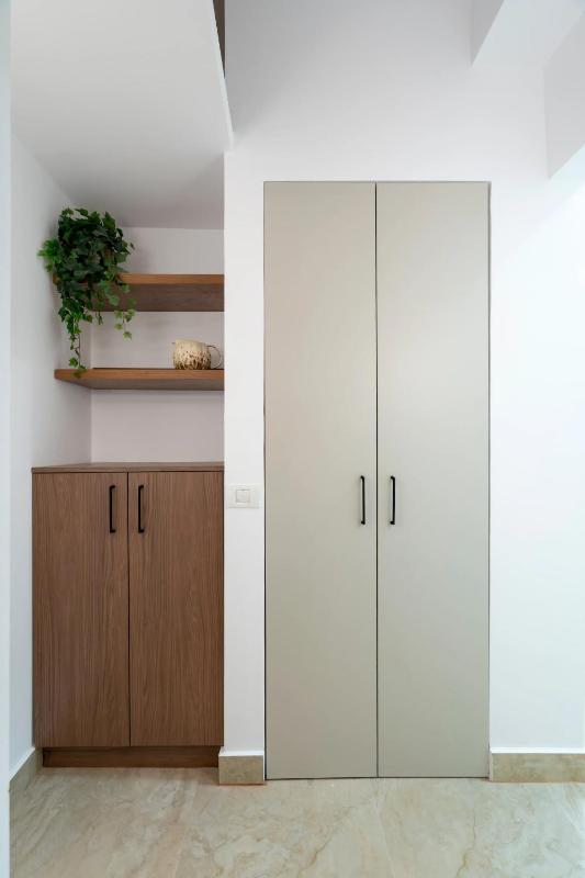 Gorgeous 2BR Retreat - Old Town & Calea Victoriei - image 2