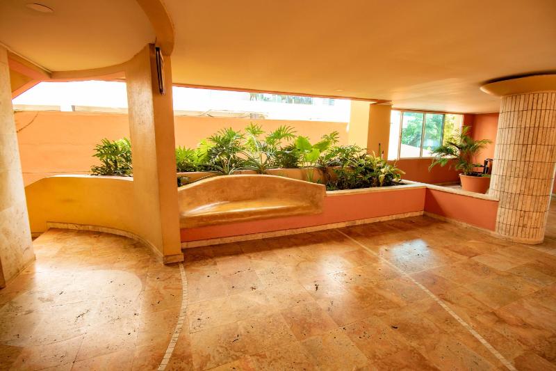 Caribbean Beachfront Getaway - image 15