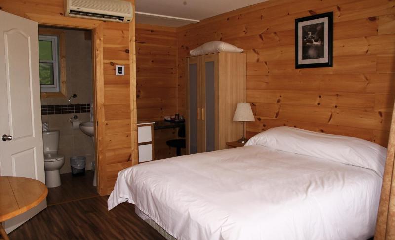Motel 149 - image 8