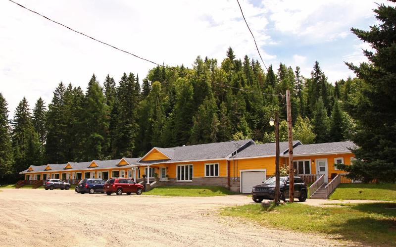 Motel 149 - image 16