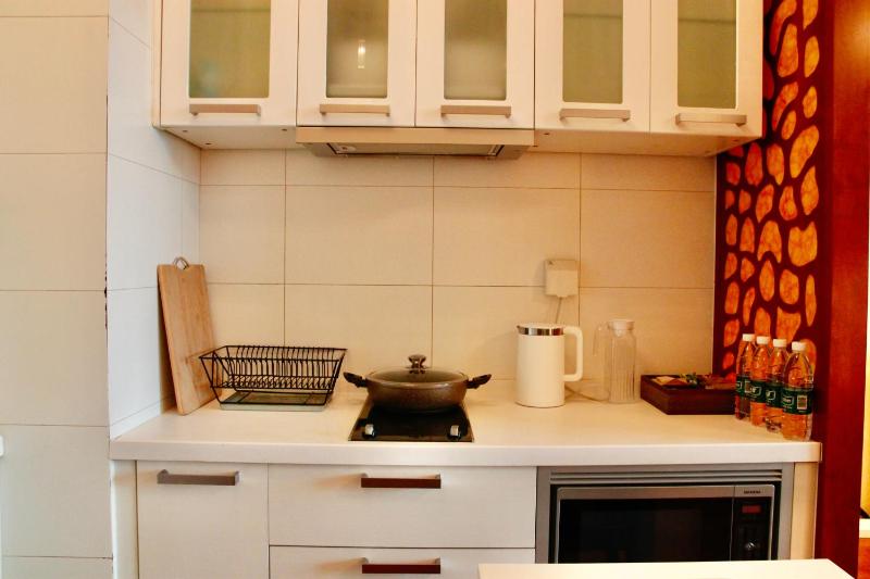 Beijing CDB Area - Cozy studio Apt with two Queen size beds - image 4