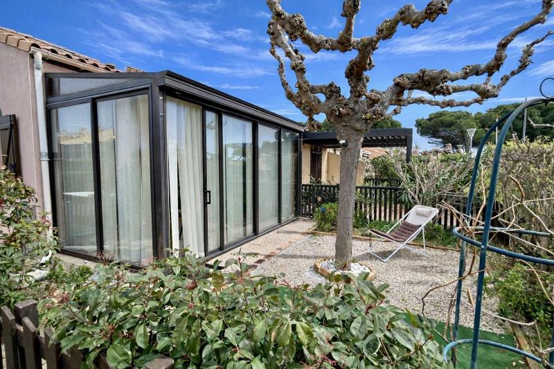 Pavillon avec piscine collective proche Grazel - GN020-001 - image 17