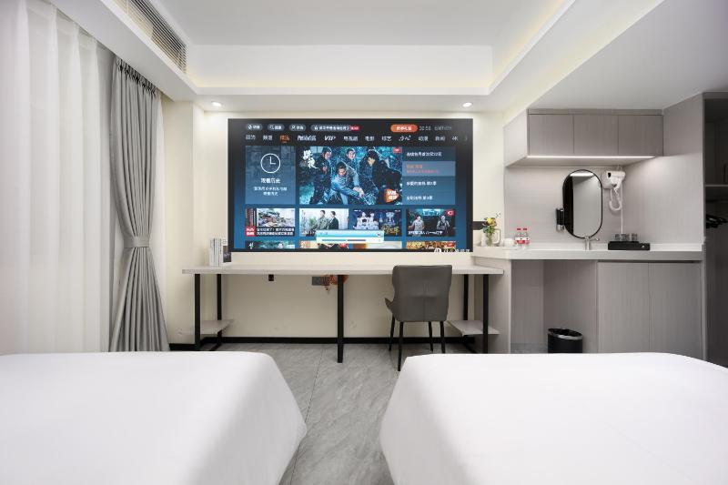 Deyu GM E sports Hotel - image 2