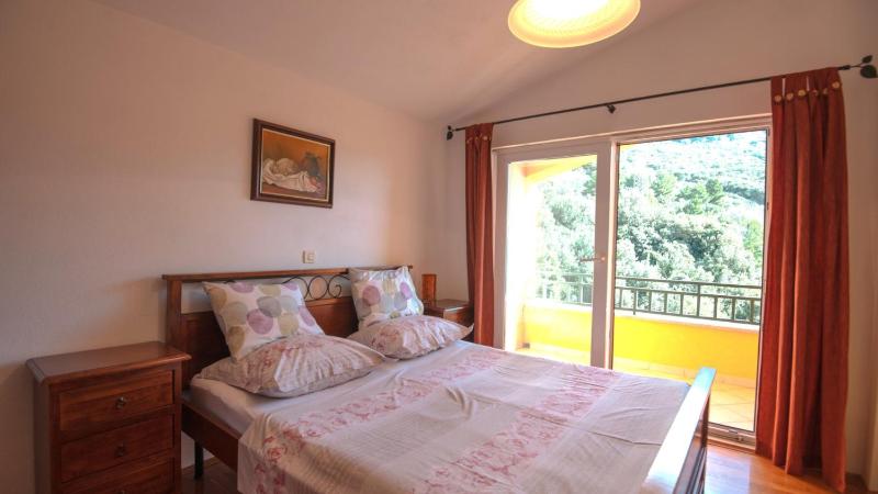 Apartman Tara - Makarska by Villas Guide - image 12