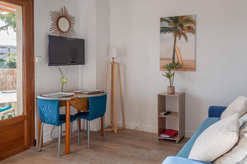 Le Fabre Azur - 600 m de la plage parking - image 8