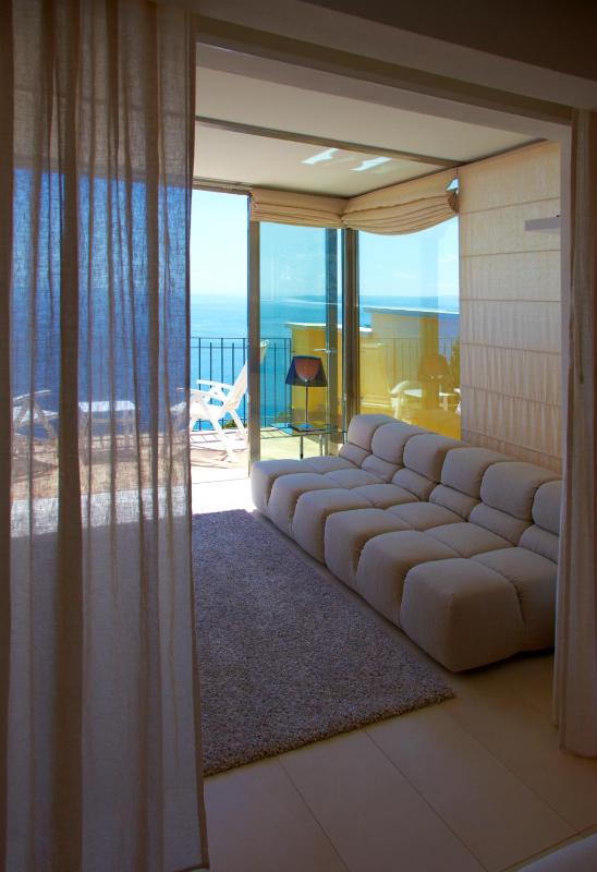 Studio Apartment - Separate Building image 2